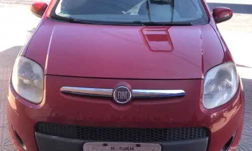 Fiat Palio vermelho é furtado na porta de residência no Joaia, em Tijucas