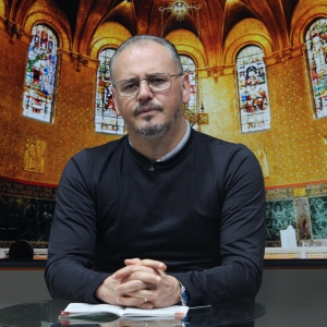 TARDE DE FÉ | Ouça a mensagem de esperança desta segunda-feira 18 de Maio, com Padre Elizandro Scarsi
