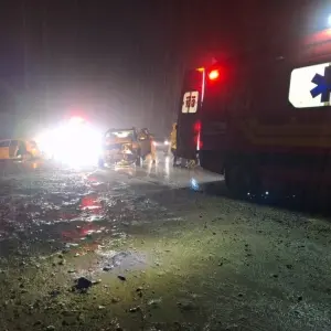 Colisão entre dois veículos deixa três feridos na SC-108 em São João Batista