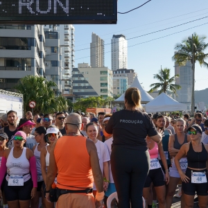 Corrida de rua reúne atletas no Píer Turístico de Porto Belo neste domingo