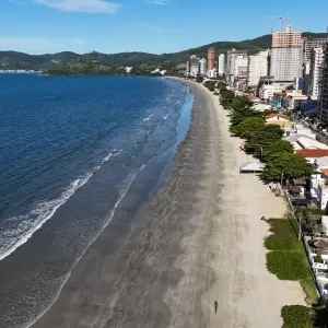 Processo de licenciamento avança e engordamento de praia pode começar ainda em 2026