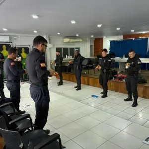 Guardas municipais de Itapema são treinados para operar dispositivo utilizado pelo FBI