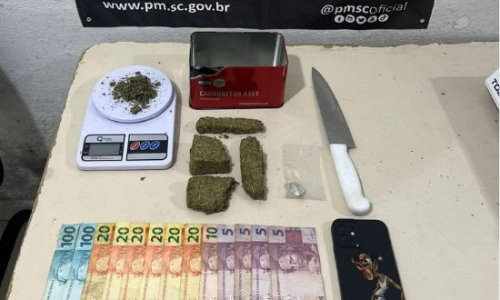 Flagrante de tráfico termina com dois presos e drogas apreendidas