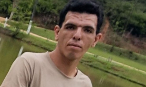Jovem de 24 anos está desaparecido desde o início de abril; família busca informações