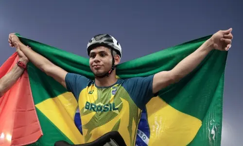 Atleta catarinense quebra recordes e faz história pelo paratletismo para brasileiro