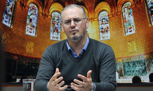 Mensagens de fé e oração com Padre Elizandro para sua terça-feira, 26 de maio