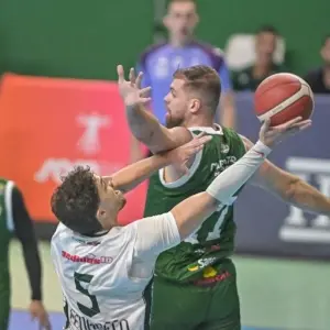 Brusque Basquete precisa vencer para manter viva o sonho de jogar na NBB