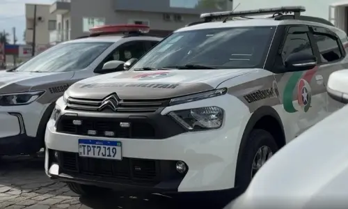 Televisor encontrado às margens de estrada rural e chama atenção de agentes de segurança