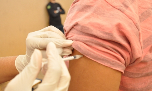 Vacina contra gripe chega a toda população de Itapema; crianças e gestantes são prioridade
