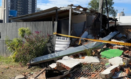 Famílias afetadas por incêndio em Itapema recebem suporte da Assistência Social 