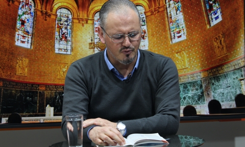Padre Elizandro Scarsi encerra a semana com bênçãos e mensagem de esperança nesta sexta-feira, 29 de Maio