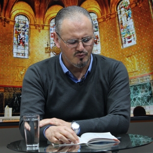 Padre Elizandro Scarsi encerra a semana com bênçãos e mensagem de esperança nesta sexta-feira, 29 de Maio