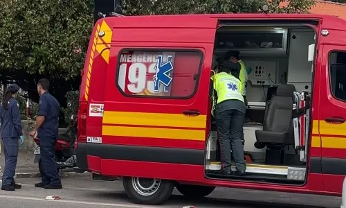 Colisão entre carro e bicicleta deixa ciclista ferido em Tijucas