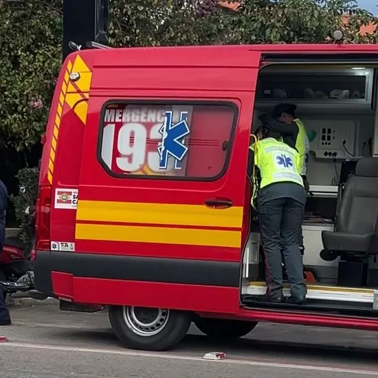 Colisão entre carro e bicicleta deixa ciclista ferido em Tijucas