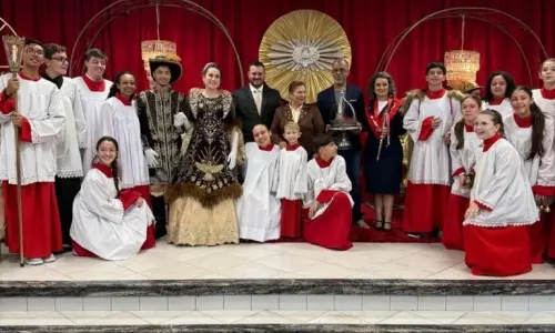 Semana de missas abre a 169ª Festa do Divino Espírito Santo em Tijucas