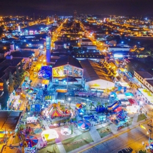 Festa do Divino 2026 promete agitar Tijucas com shows, dança e atrações para todos os públicos