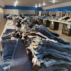 Mega Feirão do Jeans começa nesta sexta-feira em Tijucas com preços promocionais e condições especiais