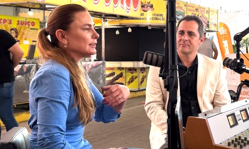FESTA DO DIVINO | Vice-prefeito de Tijucas Rudnei de Amorim e deputada Paulinha