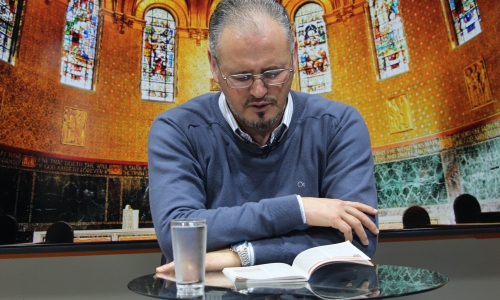 Padre Elizandro Scarsi encerra a semana com bênçãos e mensagem de esperança nesta sexta-feira, 05  de junho 