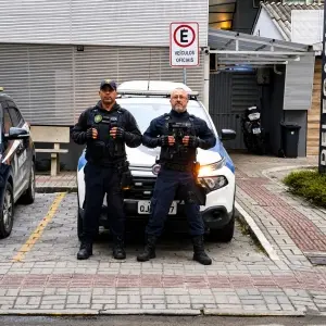 Homem é preso após importunar sexualmente funcionária de farmácia