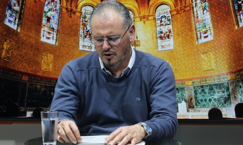 Mensagens de fé e oração com Padre Elizandro para sua terça-feira, 09  de maio