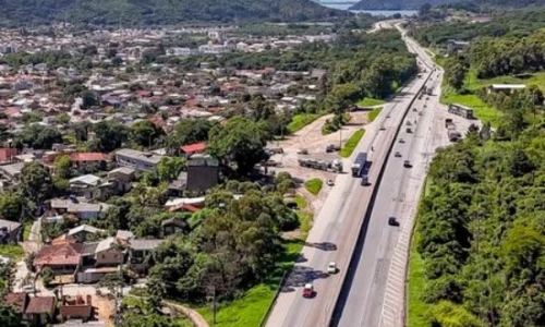 Rodovias recebem mais de um milhão de veículos em cinco dias de feriado