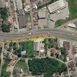 BR-101 tem bloqueio noturno em Biguaçu para obras de terraplenagem