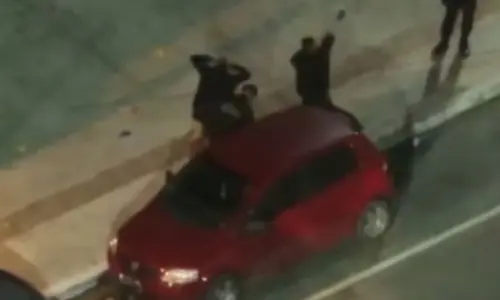 Drone flagra esquema de tráfico e agentes de segurança prendem suspeito em praça