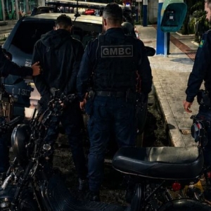 Jovem de 19 anos é preso por estar em posse de duas scooters elétricas roubadas