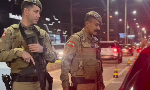 Forças de segurança realizam barreiras e abordagens na divisa entre BC e Itajaí
