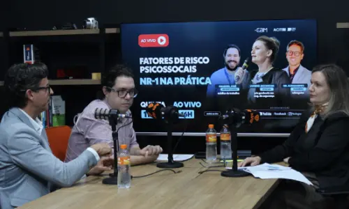 CONFIRA ▶️ | Podcast aborda fatores de risco psicossociais e os impactos da NR-1 no ambiente de trabalho