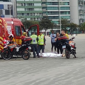 Homem é encontrado sem vida após fogamento em Praia de Balneário Camboriú