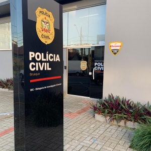 Suspeito de vender crack é preso em flagrante durante operação