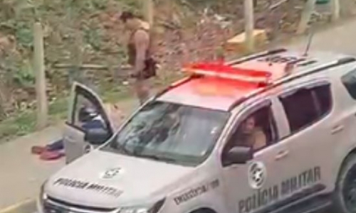 Homem condenado por tráfico é preso após fuga de moto e resistência à abordagem