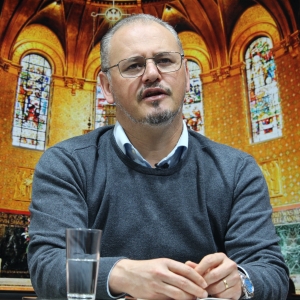 Mensagens de fé e oração com Padre Elizandro para sua terça-feira, 30 de junho
