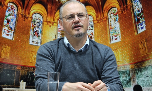 Mensagens de fé e oração com Padre Elizandro para sua terça-feira, 30 de junho