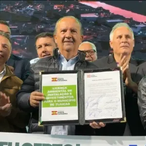 VÍDEO ▶️ | Licença Ambiental para construção de molhes em Tijucas é entregue e marca avanço histórico para a cidade