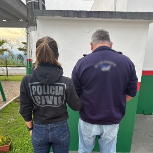 Investigado por estuprar neta com TEA é detido; mãe da vítima também relatou abusos