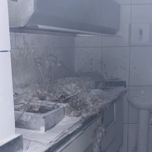 Fritadeira pega fogo e causa princípio de incêndio em lanchonete no centro de Tijucas
