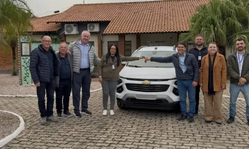 VÍDEO ▶️ | Saúde de Tijucas recebe reforço com novo veículo para ampliar atendimento à população