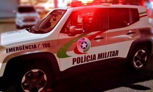 Flagrado invadindo a casa, suspeito é contido pelo próprio morador e preso em Porto Belo
