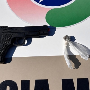 Ameaças nas redes sociais e simulacro de arma resultam em flagrante em Canelinha