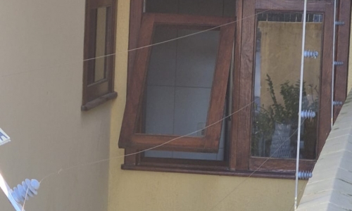 Câmeras registram momento em que residência é furtada no Centro de Tijucas