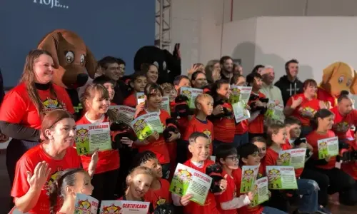 VÍDEO ▶️ | 500 crianças concluem formação no Programa Bombeiro Mirim em Porto Belo