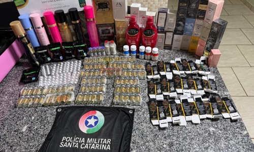 Passageira é flagrada com mais de cem frascos de anabolizantes com destino à BC