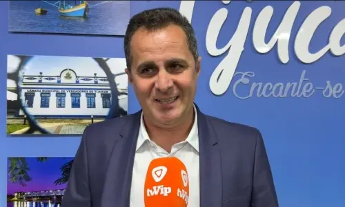 VEJA ▶️ | Prefeito de Tijucas transmite cargo ao vice-prefeito por 20 dias