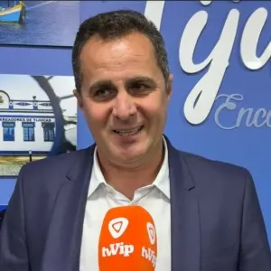 VEJA ▶️ | Prefeito de Tijucas transmite cargo ao vice-prefeito por 20 dias