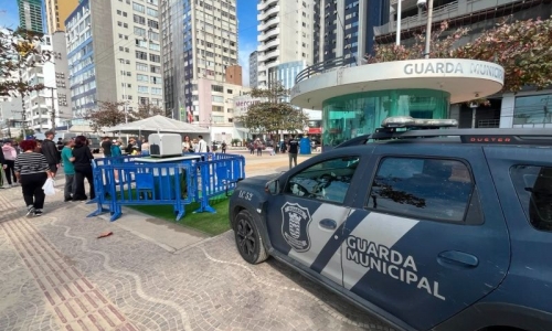 Drone com inteligência artificial entra em operação para reforçar segurança em BC