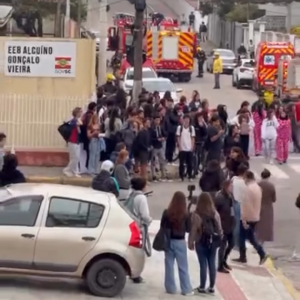 Escola estadual é evacuada após princípio de incêndio em depósito