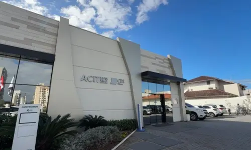 VÍDEO ▶️ | ACIT comemora 32 anos com palestra voltada ao desenvolvimento de líderes